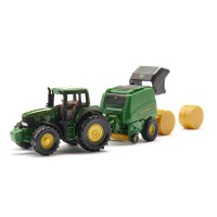John Deere Traktor mit Ballenpresse